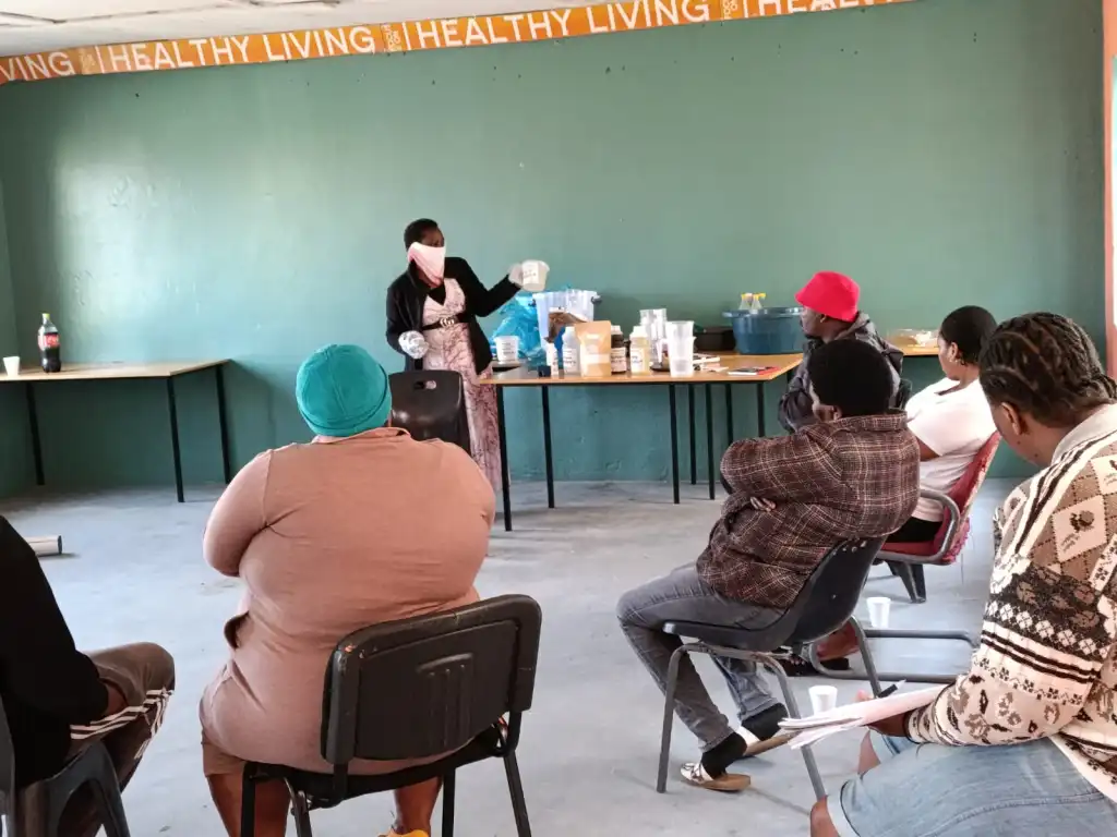 “From Soap Bubbles to Social Bonds”: Dishwashing Liquid Soap Skills-Sharing Workshop in Makhaza